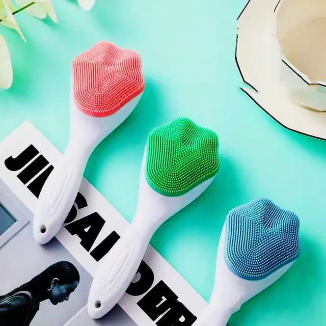 Silicone Face Wash Brush (Buy 1 Get Bath Shower Silicone Body Brush Belt Free)